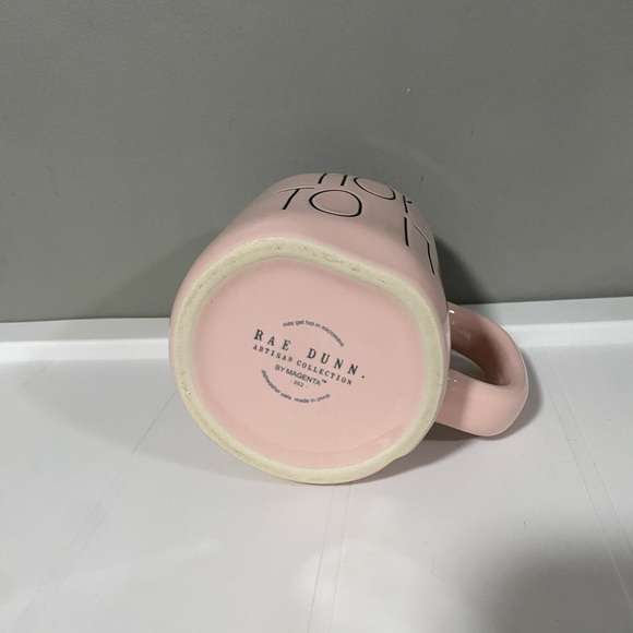 RAE DUNN “ BUNNY KISSES “ Mug w/ Topper - Picture 4 of 6